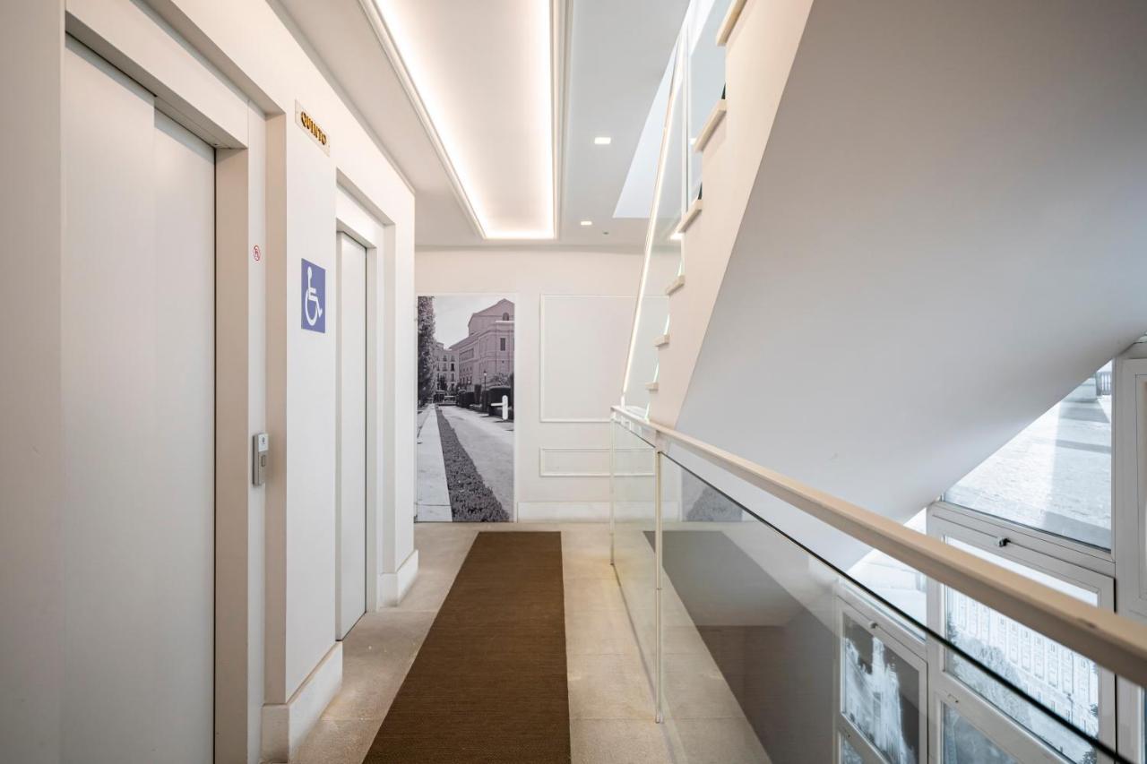 For You Rentals Temporal Royal Palace Csv40 Madrid Extérieur photo